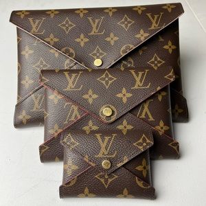 LOUIS VUITTON CLUTCH/PURSE/KIRIGAMI POCHETTE MONOGRAM****EXCELLENT CONDITION****